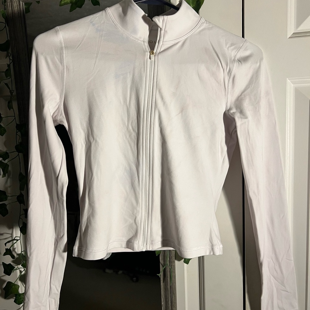 Aritzia White Zip-Up Button Down Shirt